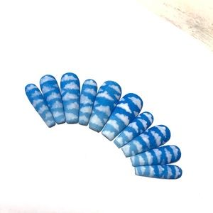 🦋Visit my closet to purchase! 🦋